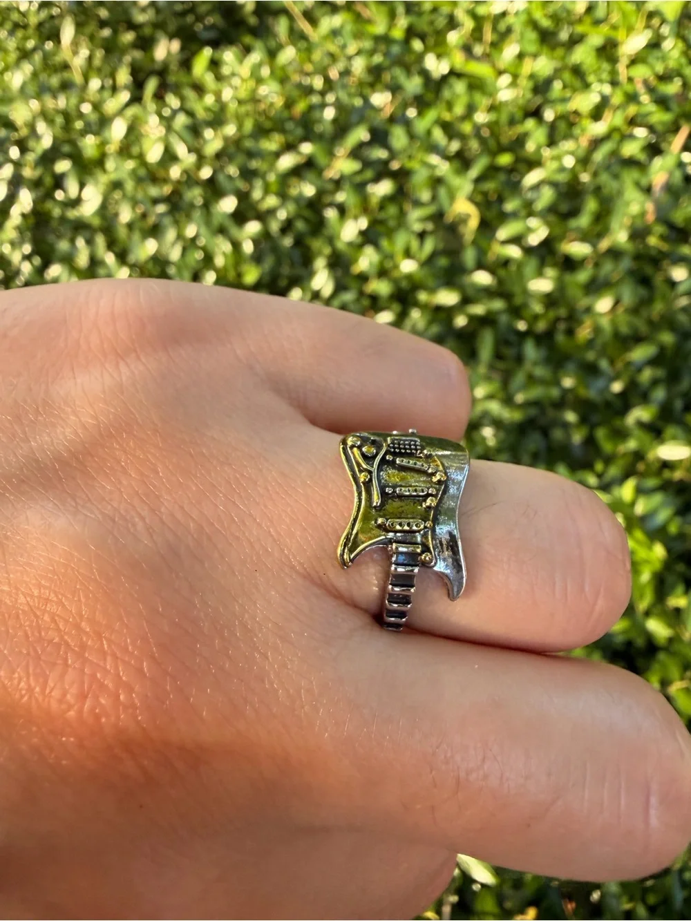 Guitar-Shaped Two-Tone Metal Ring Music Jewelry